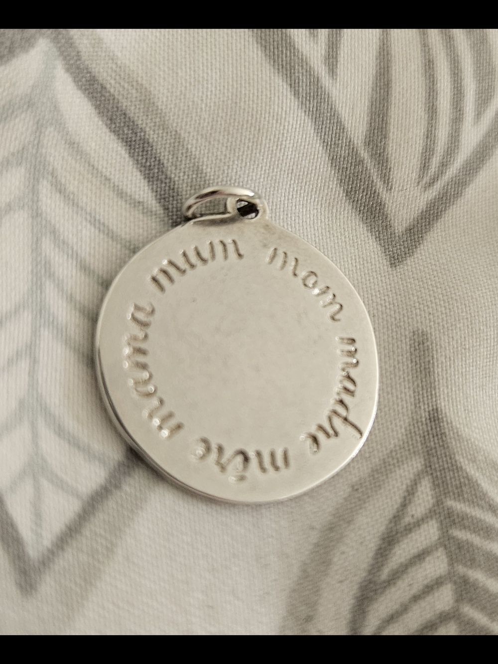 Stella & Dot Mom Sterling Silver 925 Round Pendant